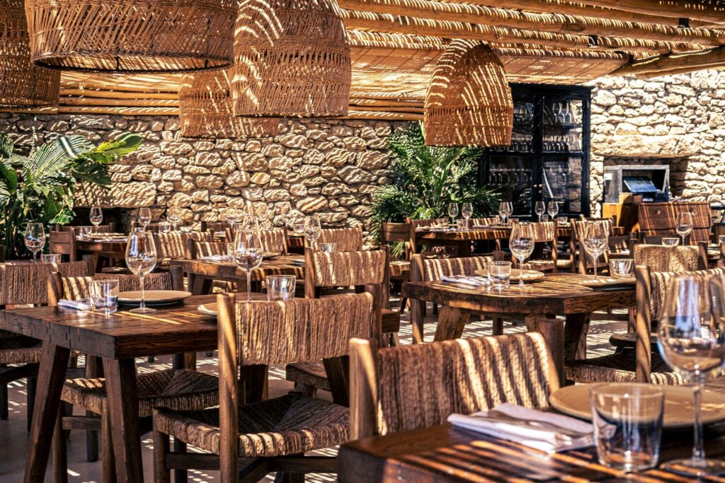 Restaurant Interior Design : Ergonomic furniture and flexible layouts enhancing comfort and efficiency
