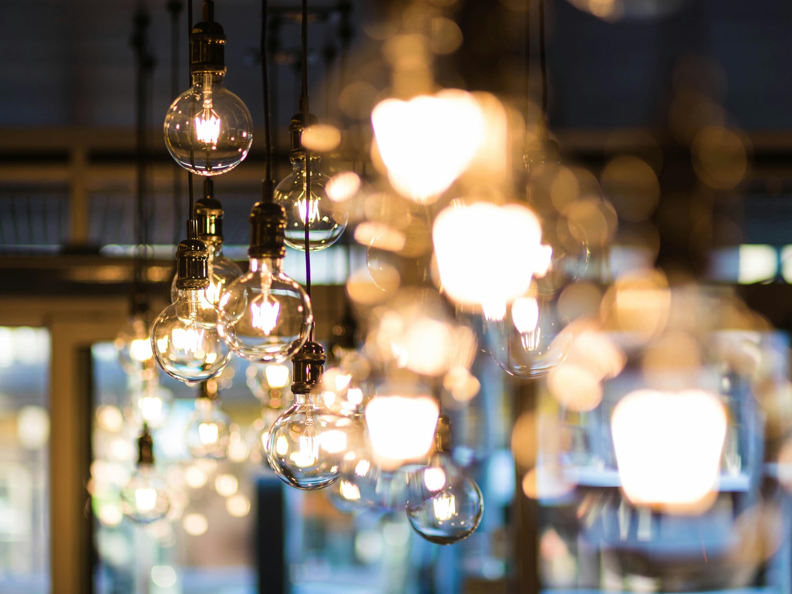 Restaurant Lighting Design Guide: From Ambient to Accent Illumination