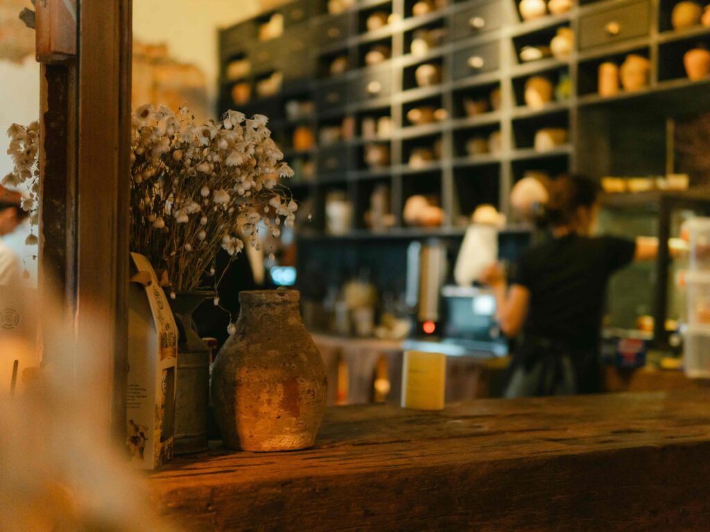 A simple decor yet still bringing style to its design aspect.